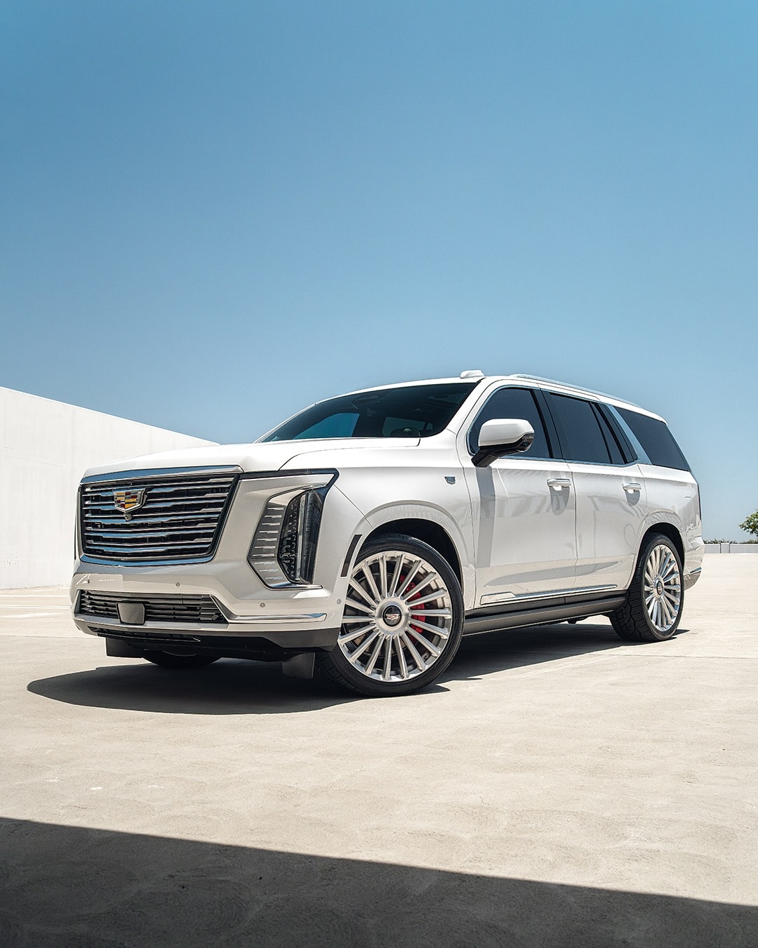 2025-cadillac-escalade-suv-rides-brushed-clear-on-monoblock-24s-feels-utterly-pristine_7.jpg