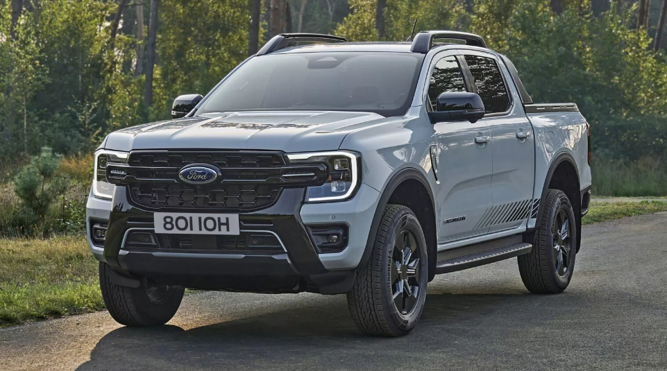 2025-Ford-Ranger-PHEV-2.PNG