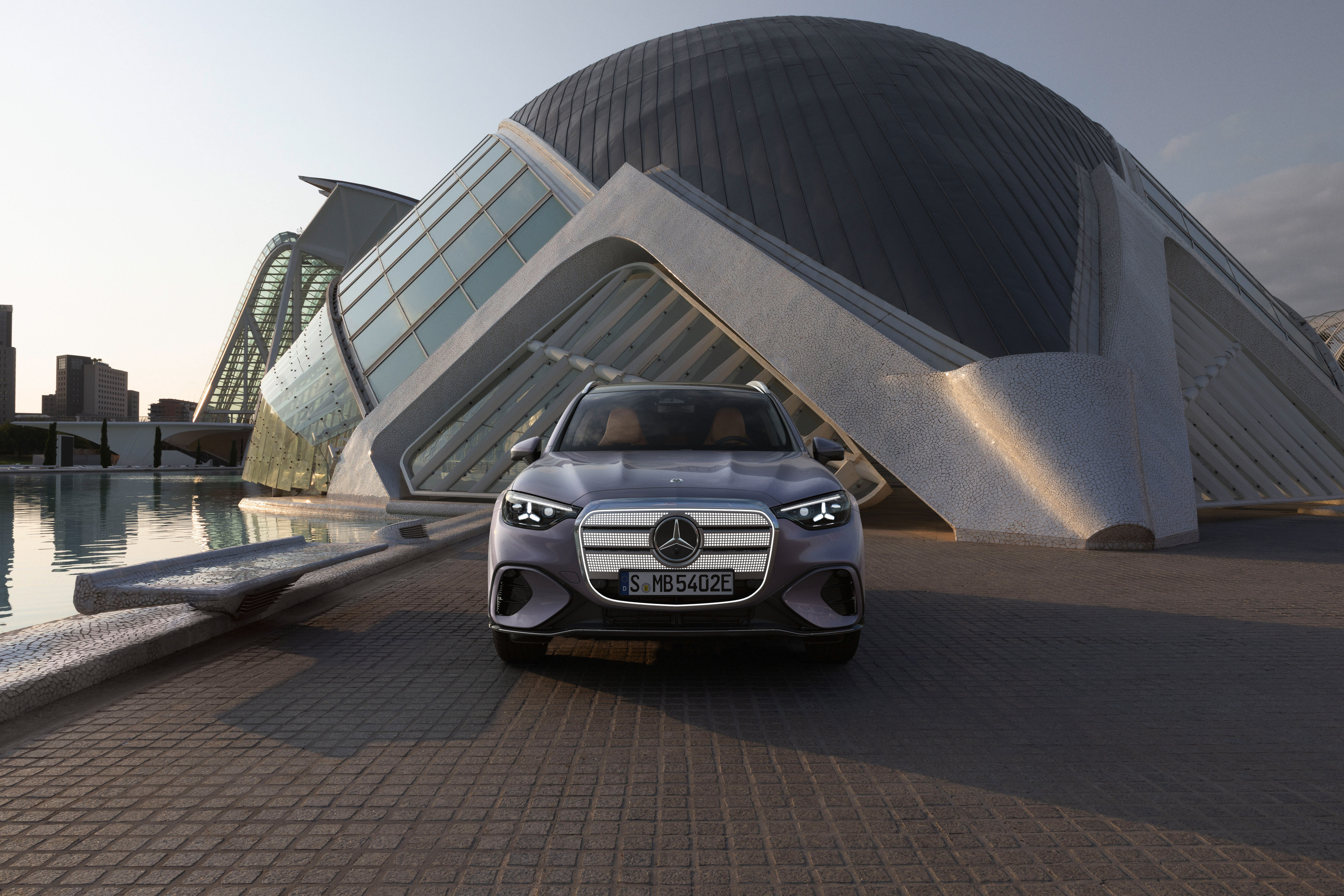 2026-Mercedes-Benz-GLC-with-EQ-Technology-debut-28.jpg