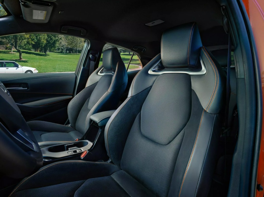 2026-Toyota-Corolla-Hatchback-FX 7.jpg