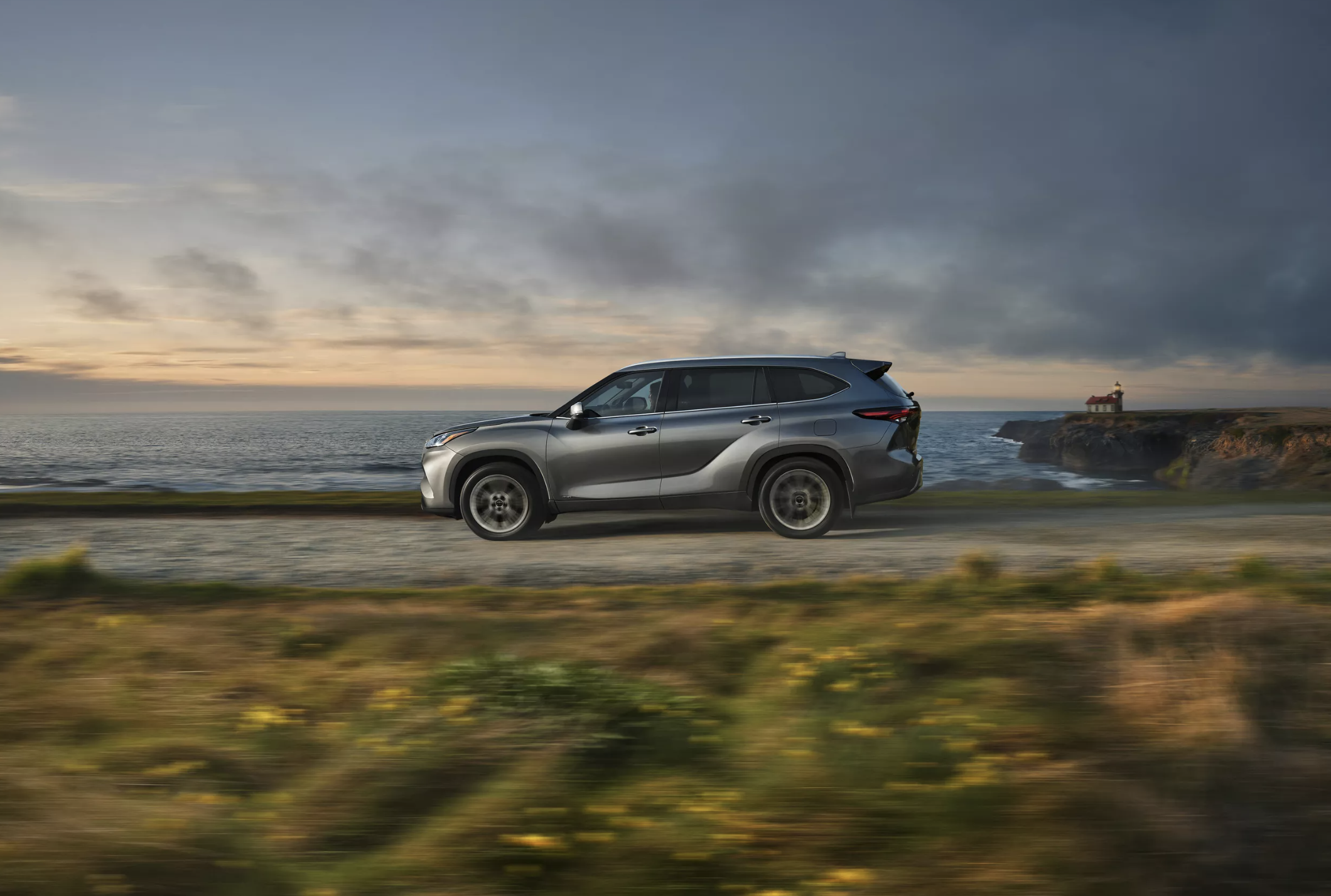 2026-Toyota-Highlander 2025-09-06 lúc 10.42.53.png