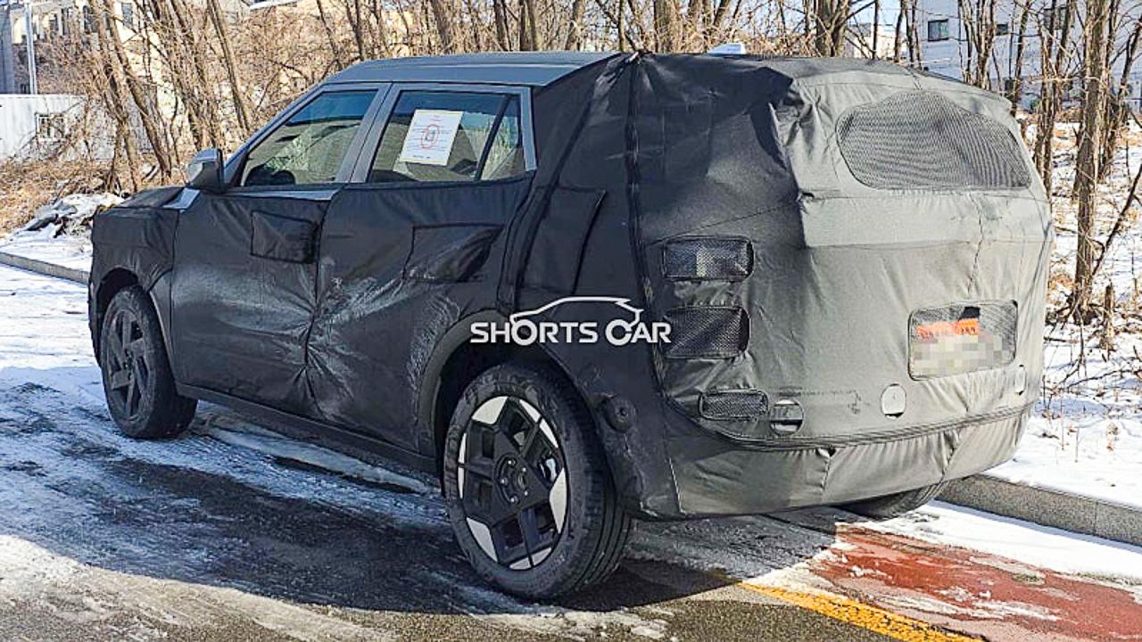2027-hyundai-creta-spied-first-time-3.jpeg