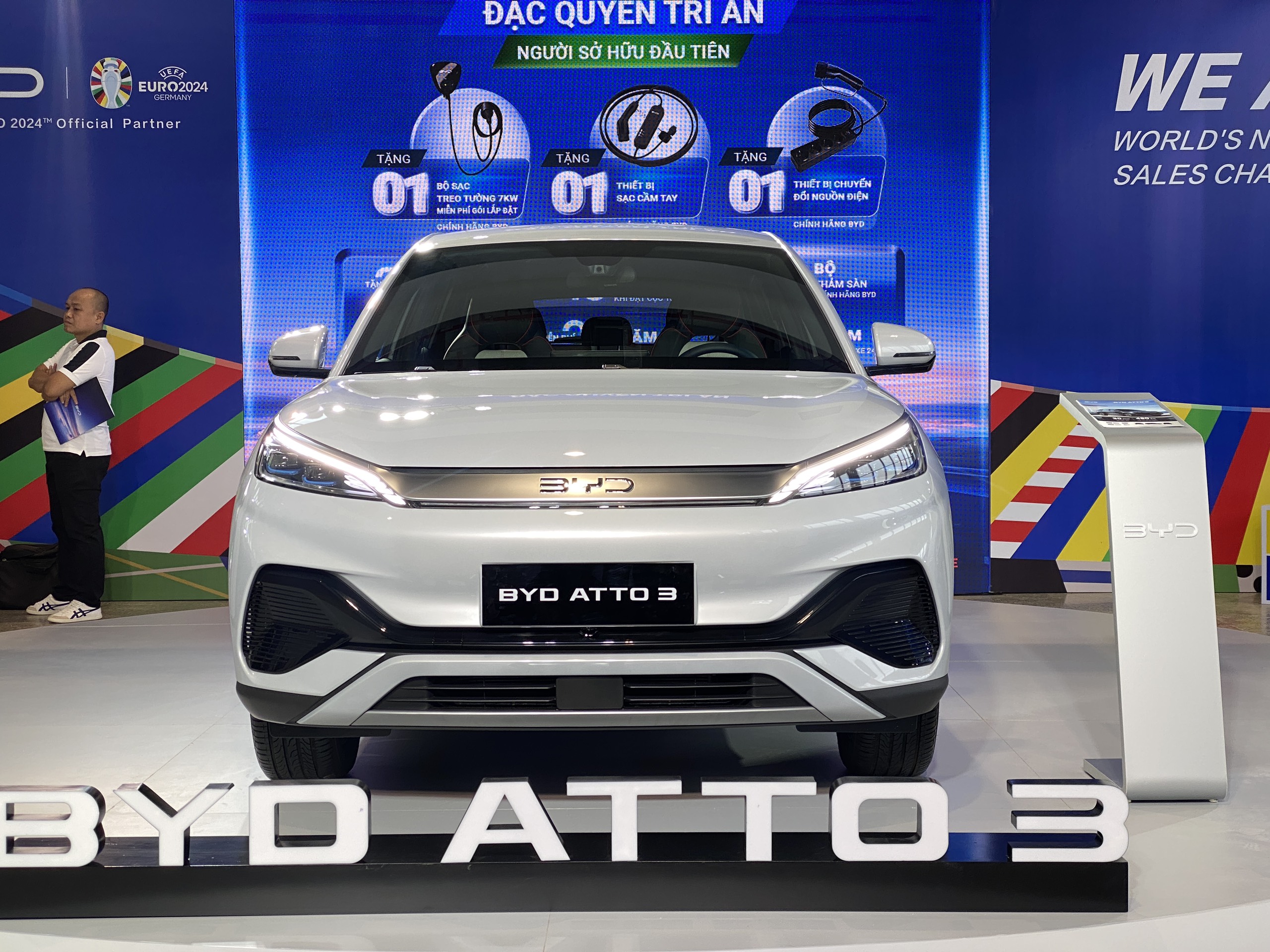 BYD Atto 3 anh chinh.jpg