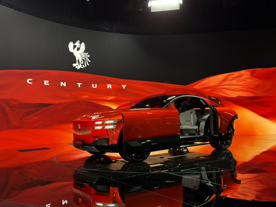 CENTURY – CONCEPT CAR 10.jpg