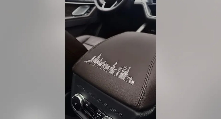 ford-explorer_pope-leo-xiv-exterior 3.jpg