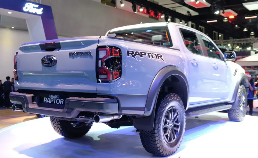 Ford Ranger Raptor 5.jpg