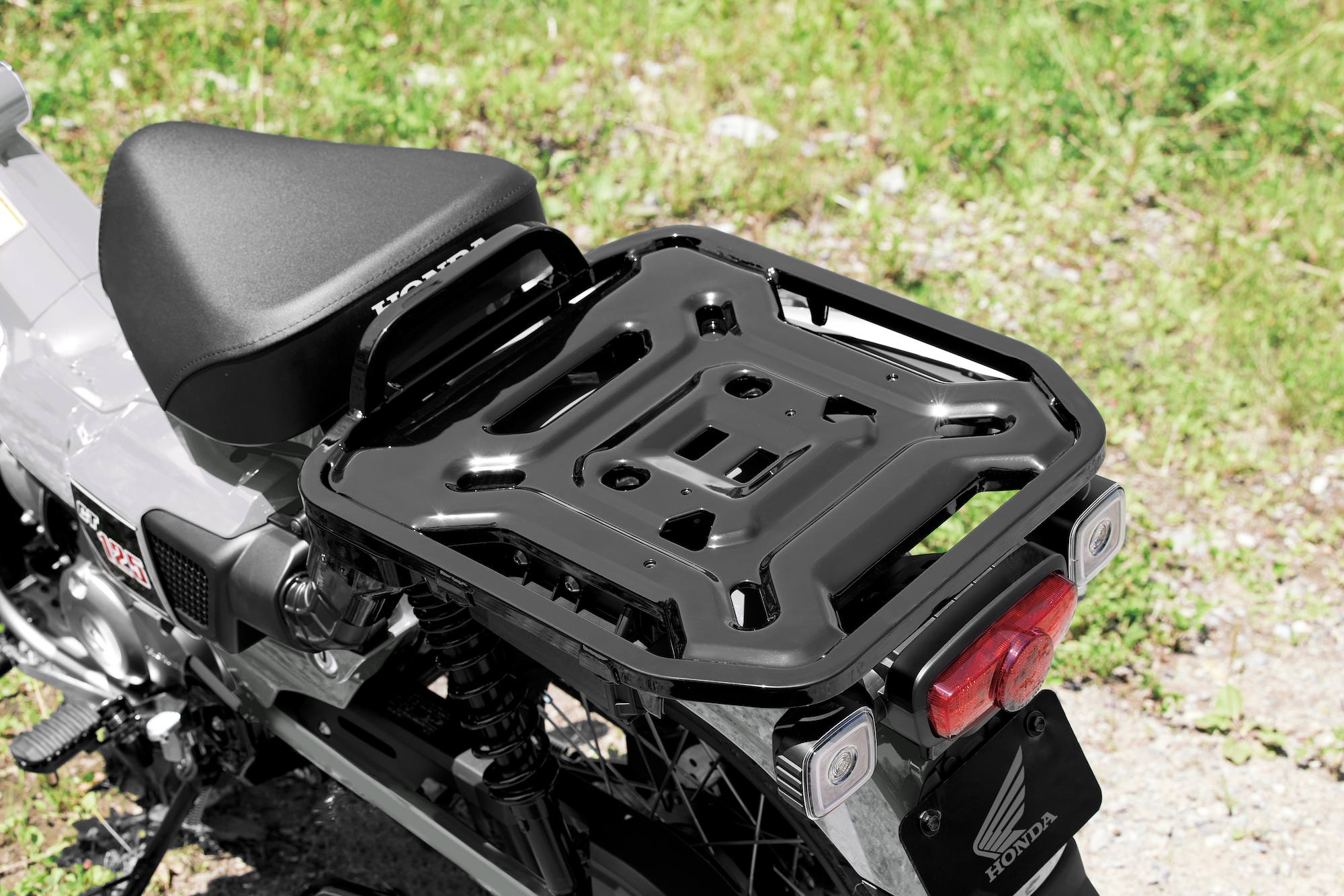 Honda CT125  Feature 3_retouch.png