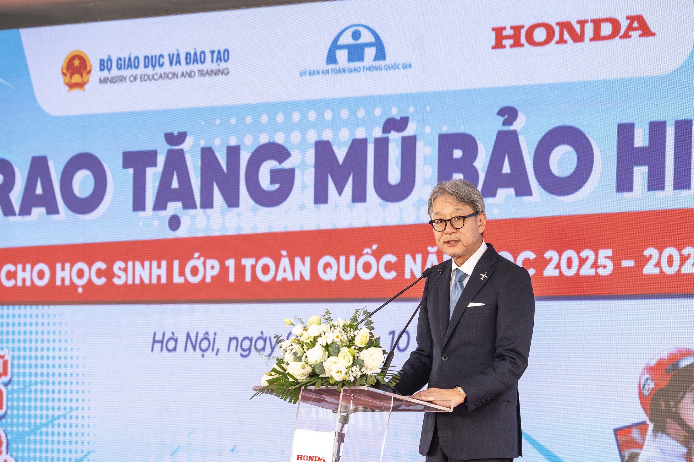 Honda tang mu bao hiem 34.JPG