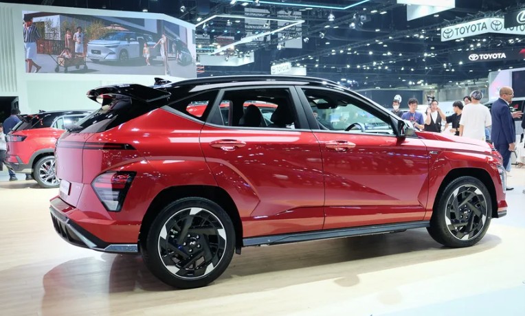 Hyundai Kona Electric 2025 2.jpg