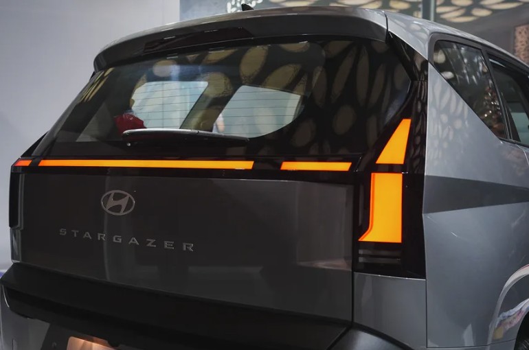 Hyundai Stargazer 2026-8.jpg