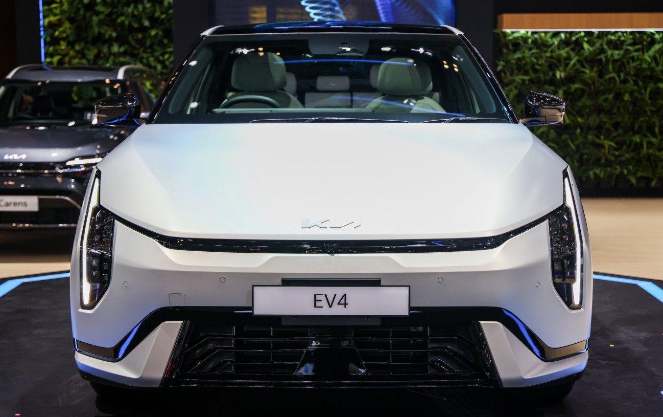 Kia EV4 2026 4.jpg