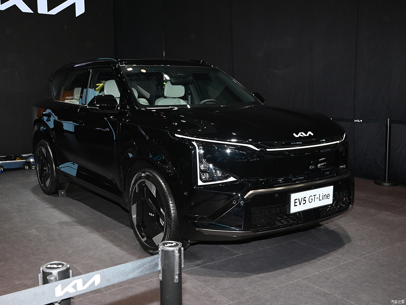 kia-ev5-gt-line-unveiled-guangzhou-10.jpg