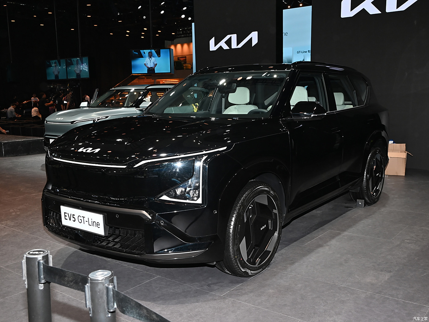 kia-ev5-gt-line-unveiled-guangzhou-9.jpg