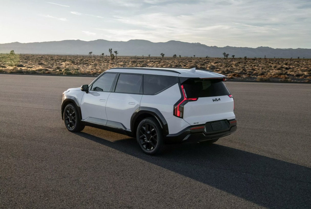 Kia EV9 2026 3.JPG