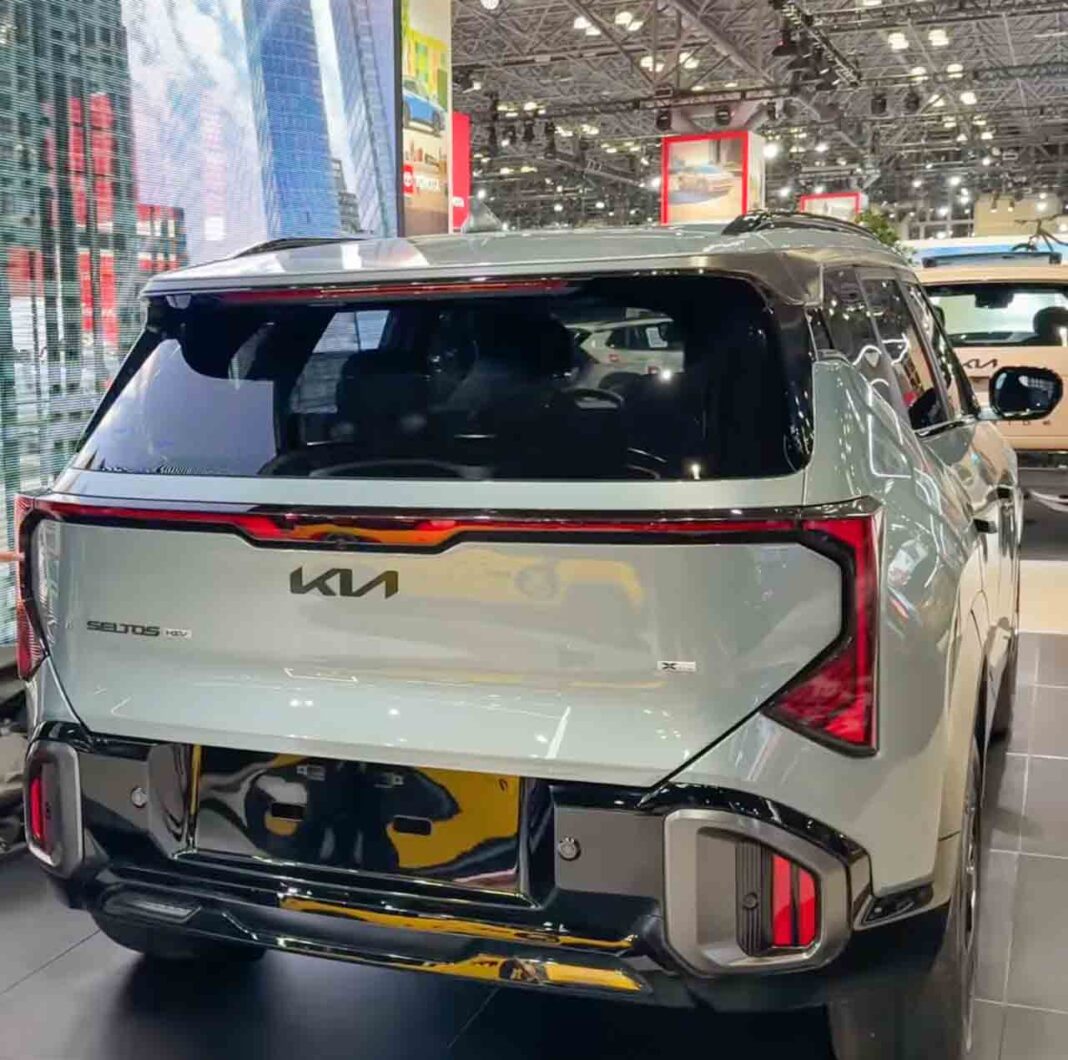 kia-seltos-hybrid-walkaround-from-ny-auto-show-5-1068x1060.jpg
