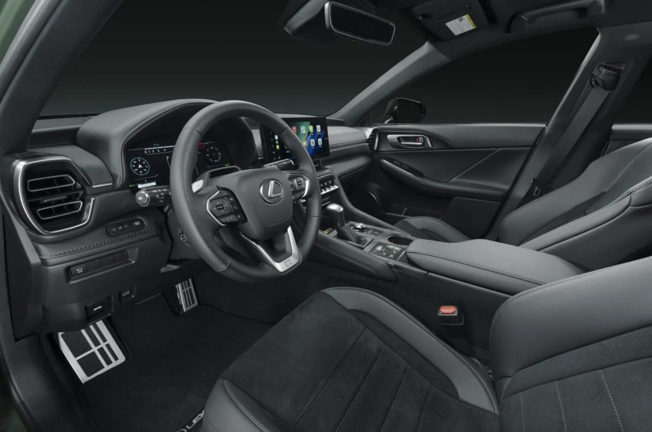 Lexus IS 2027  2026-09-17 lúc 15.32.02.png
