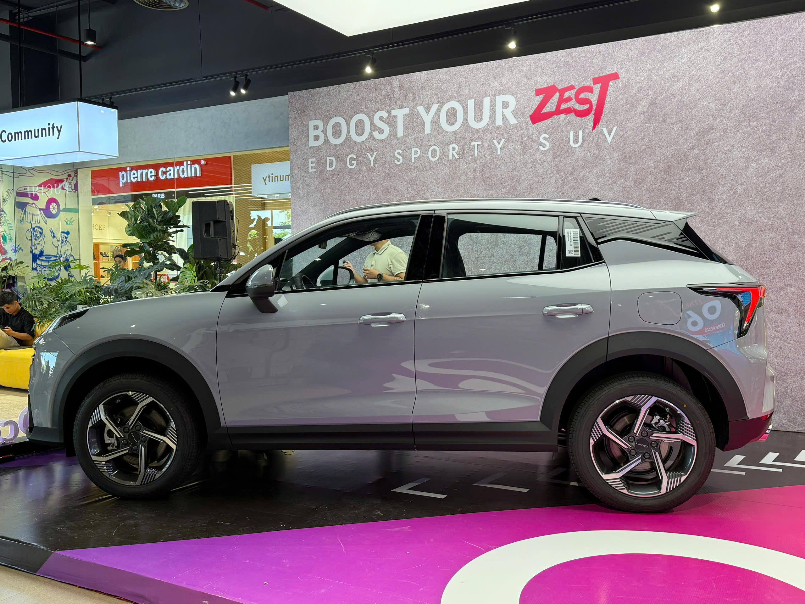 Lynk & Co 06 Core Plus  (12).jpg