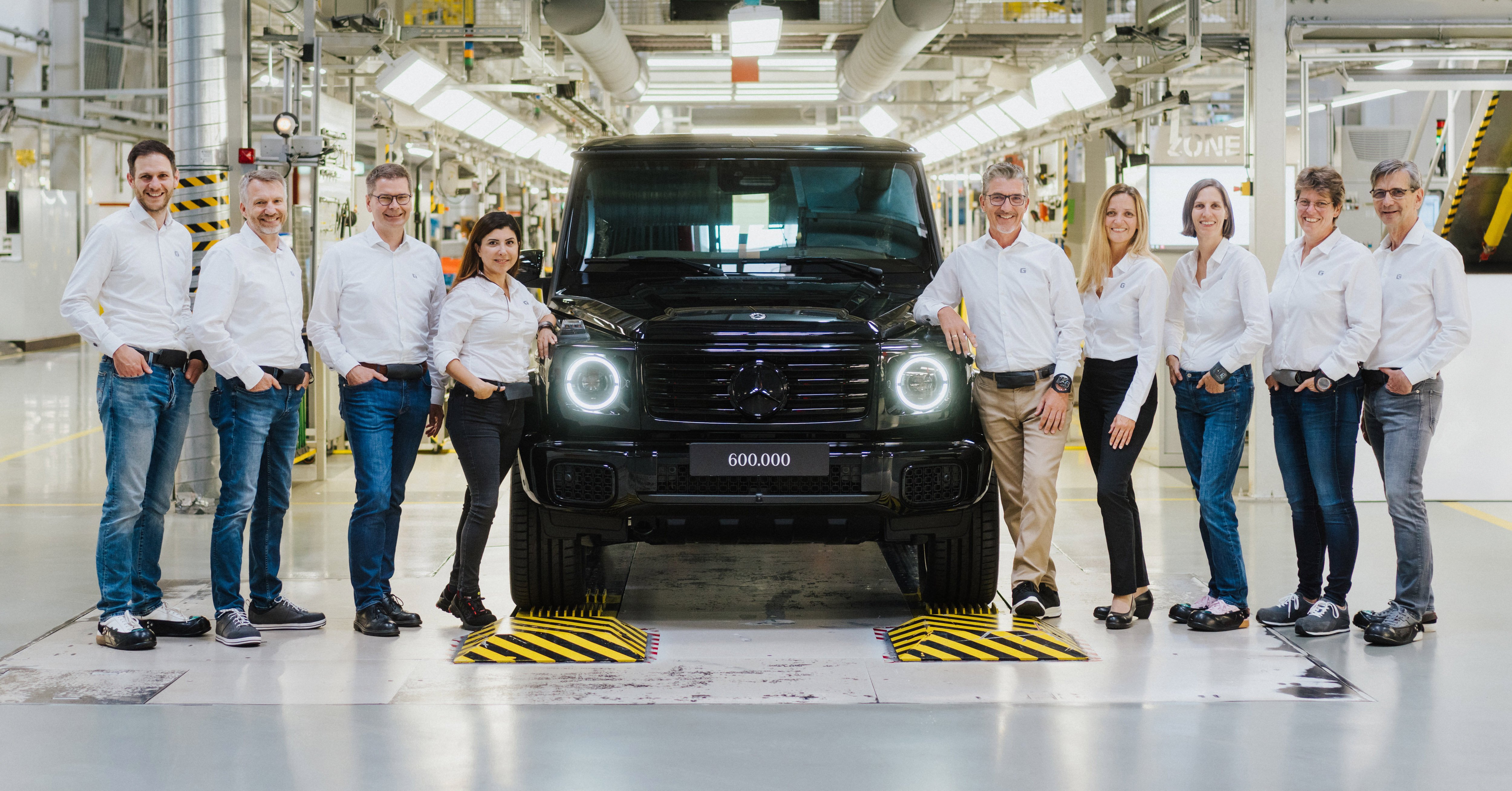 Mercedes-Benz-G-Class-600000th-unit-1.jpg