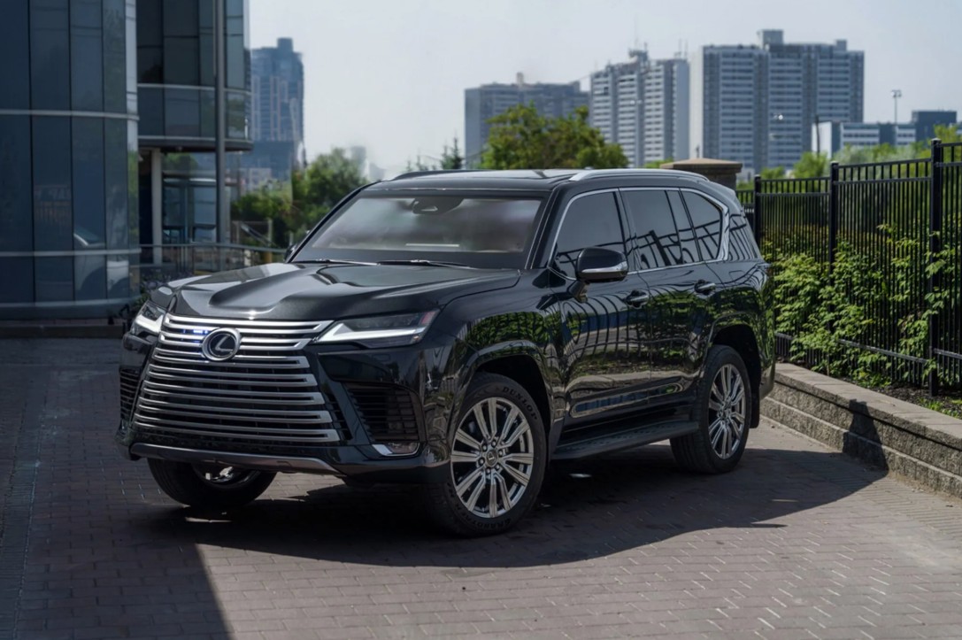 Miami-Armored-Lexus-LX-700-1-2048x1368.jpg