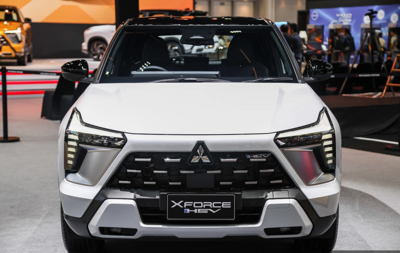 Mitsubishi Xforce HEV 2.jpg