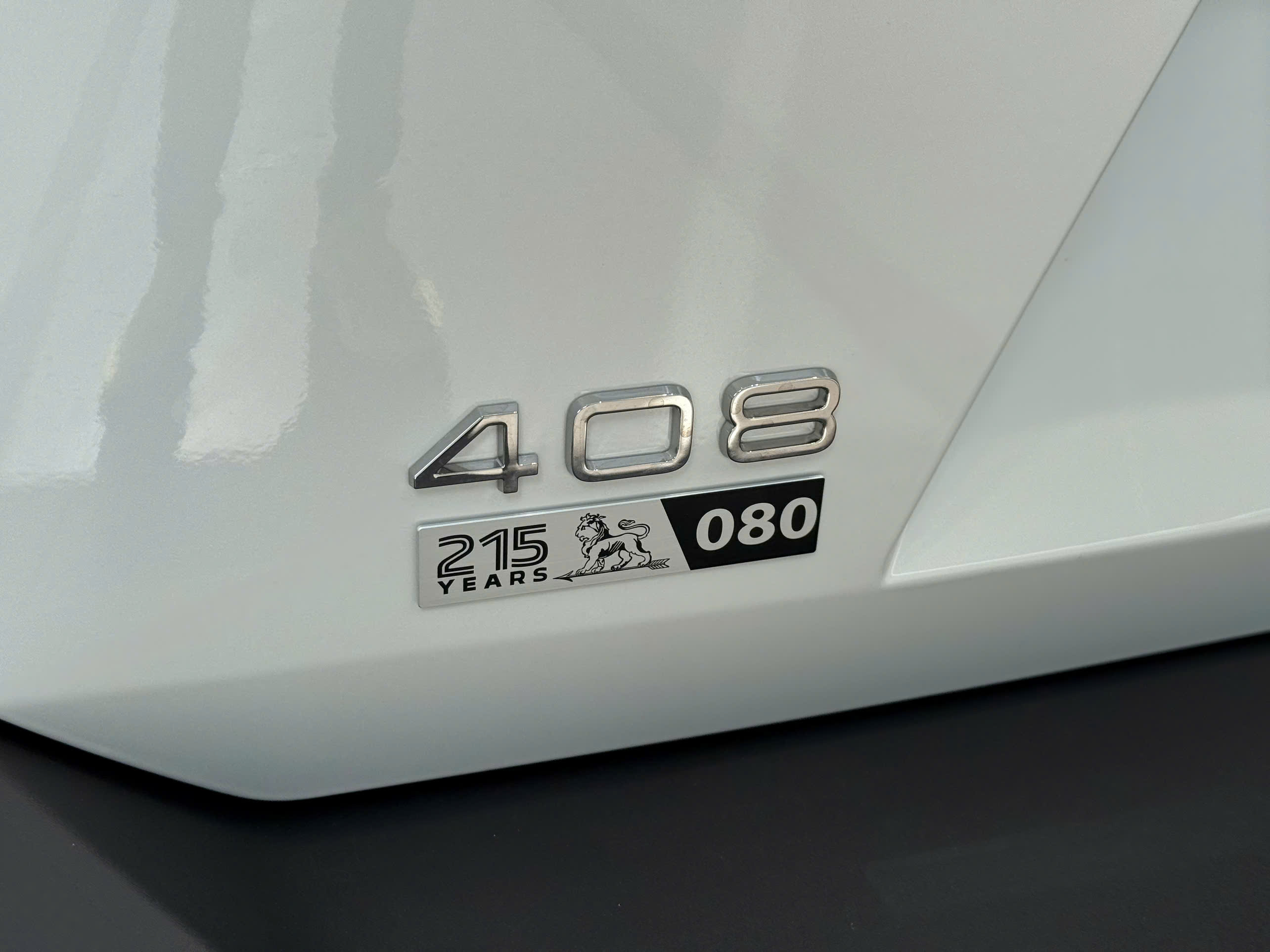 Peugeot 408 Legend Edition (7).jpg