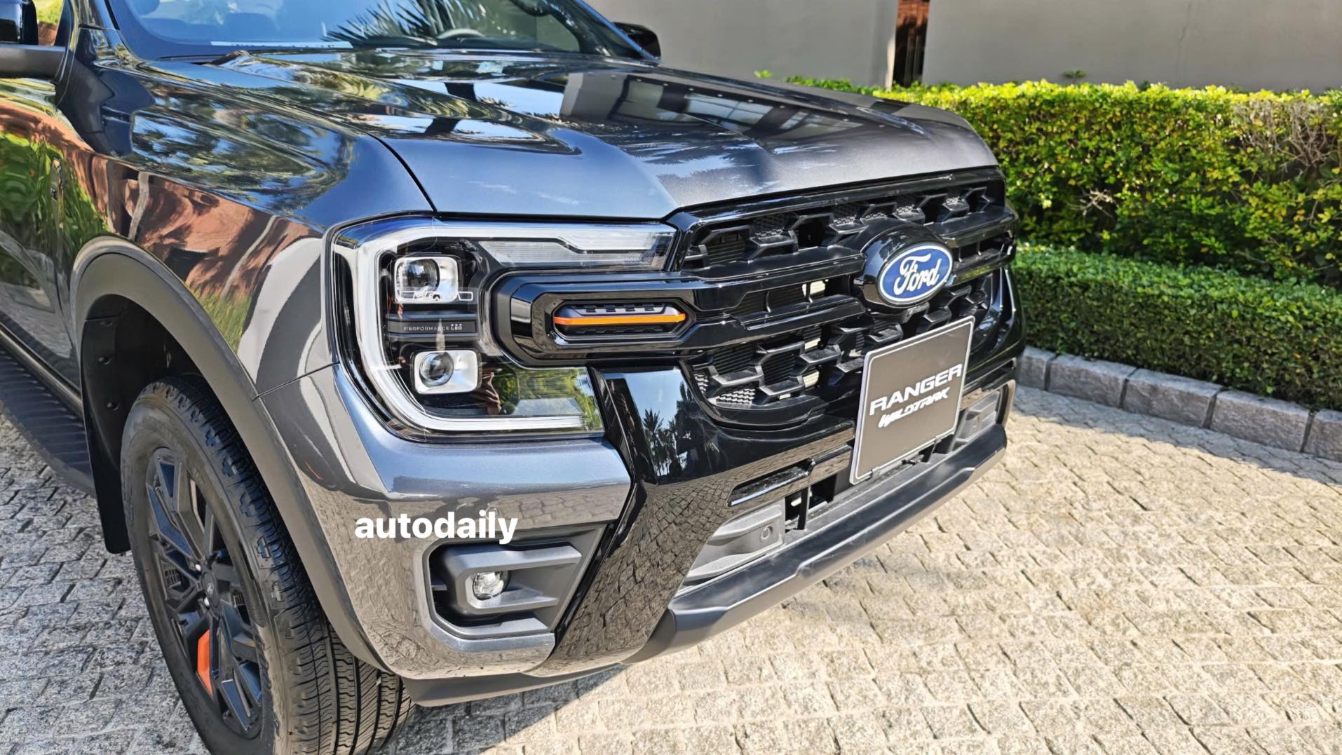 Ranger Wildtrak 3.0 V6 bản mới 2.jpg
