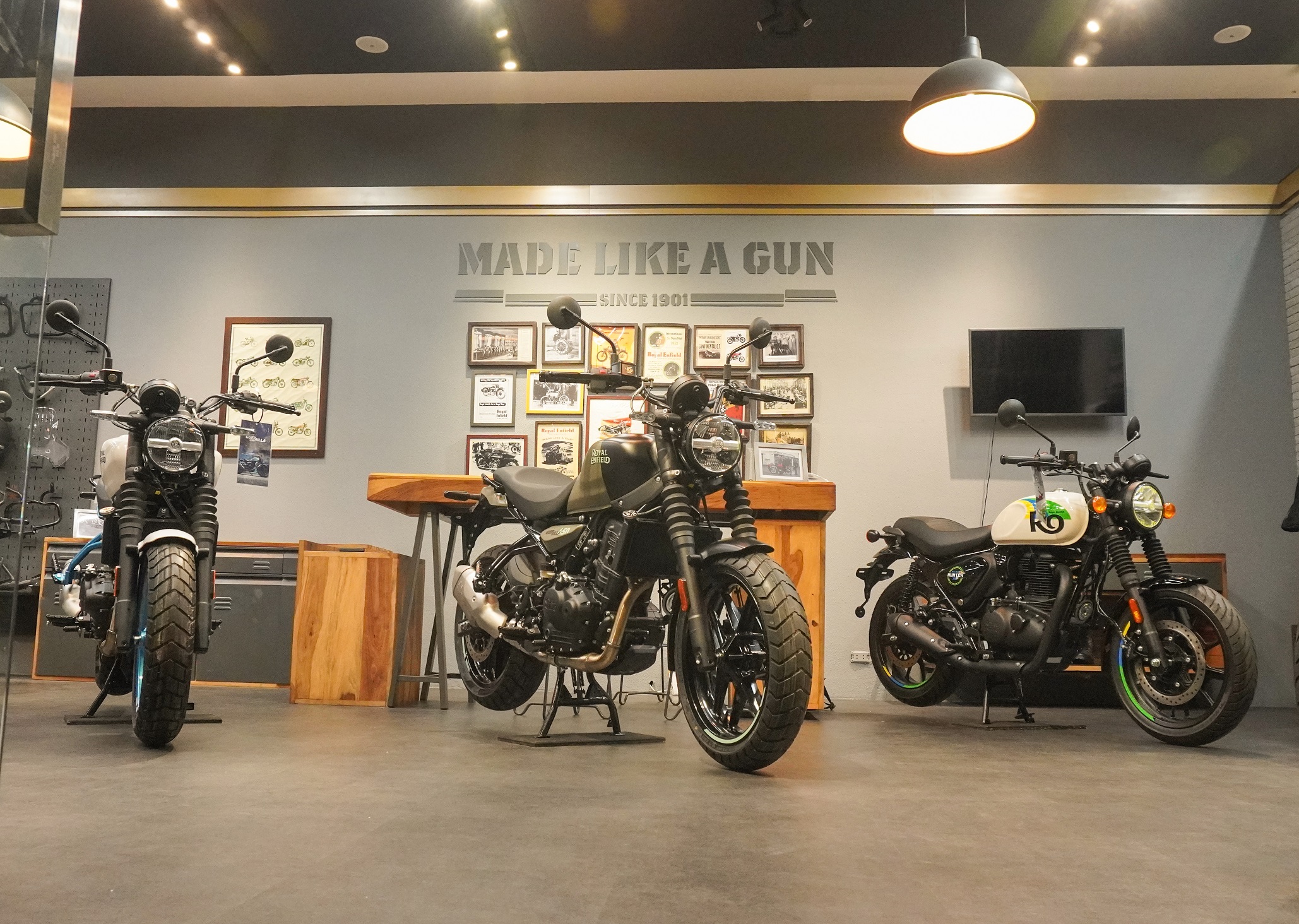 Royal Enfield  (1).JPG