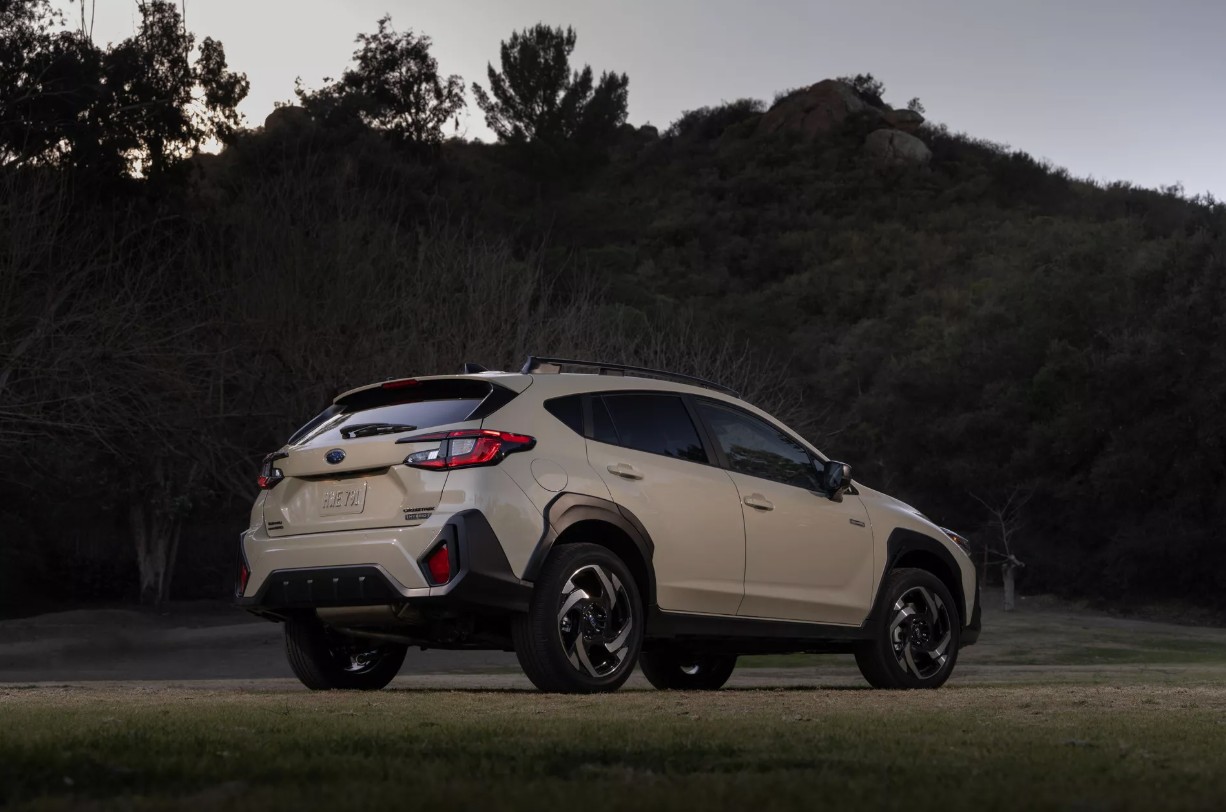 Subaru Crosstrek Hybrid 2026 2.JPG