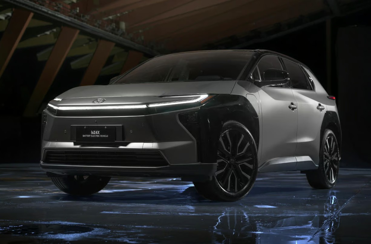 Toyota bZ4X -1.jpg