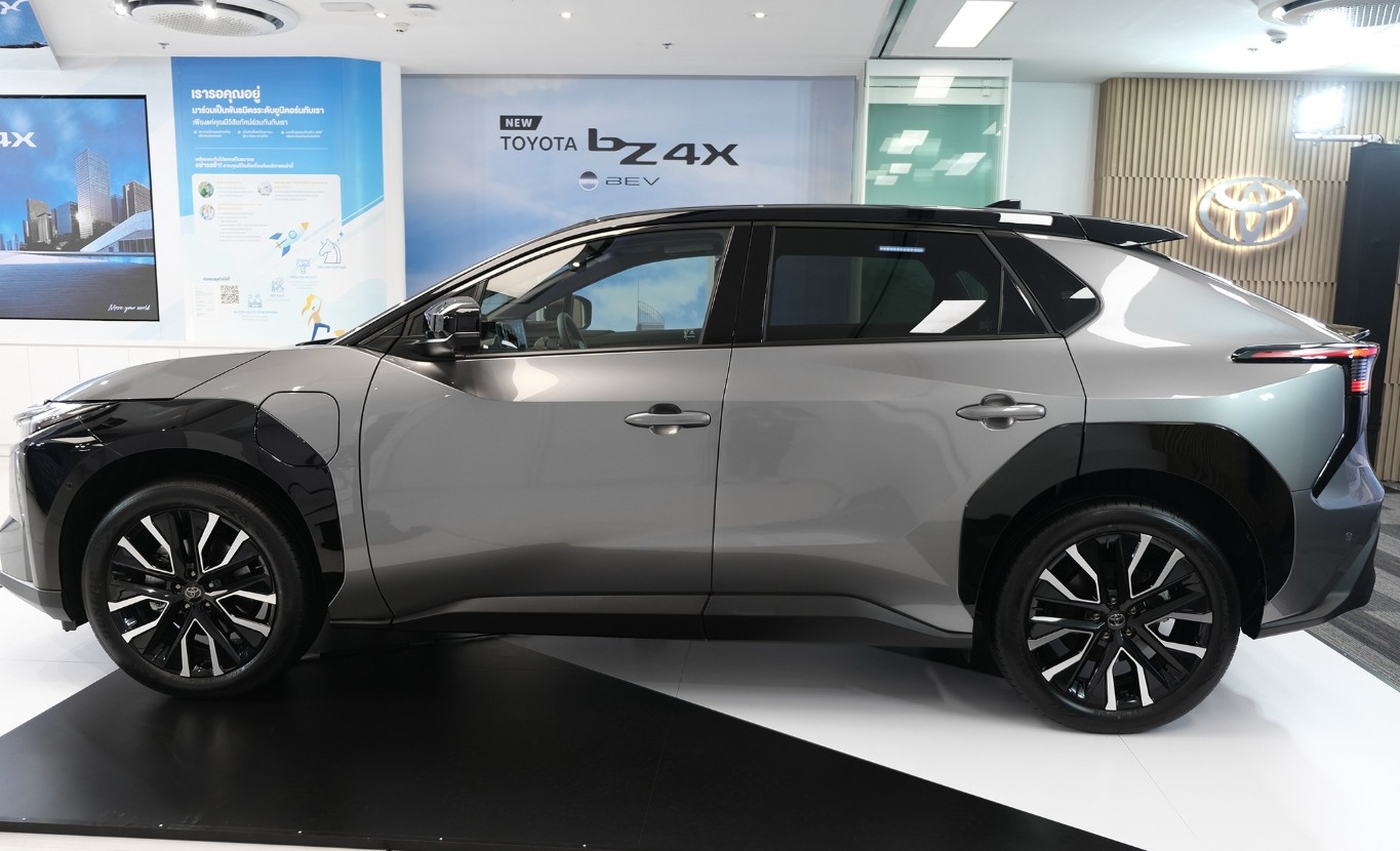 Toyota bZ4X 2026 6.jpg