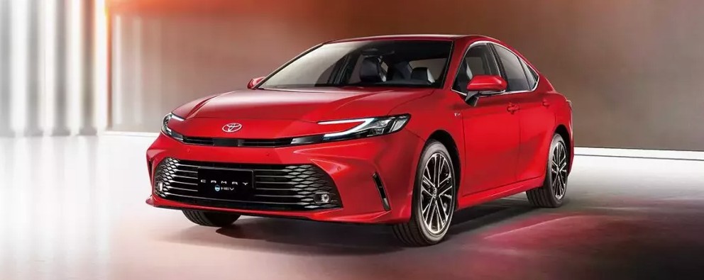 toyota-camry-2025 3.jpg