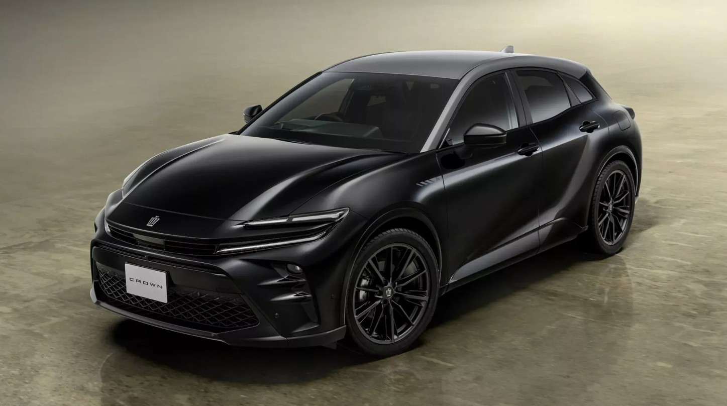 Toyota Crown Sport 2.JPG