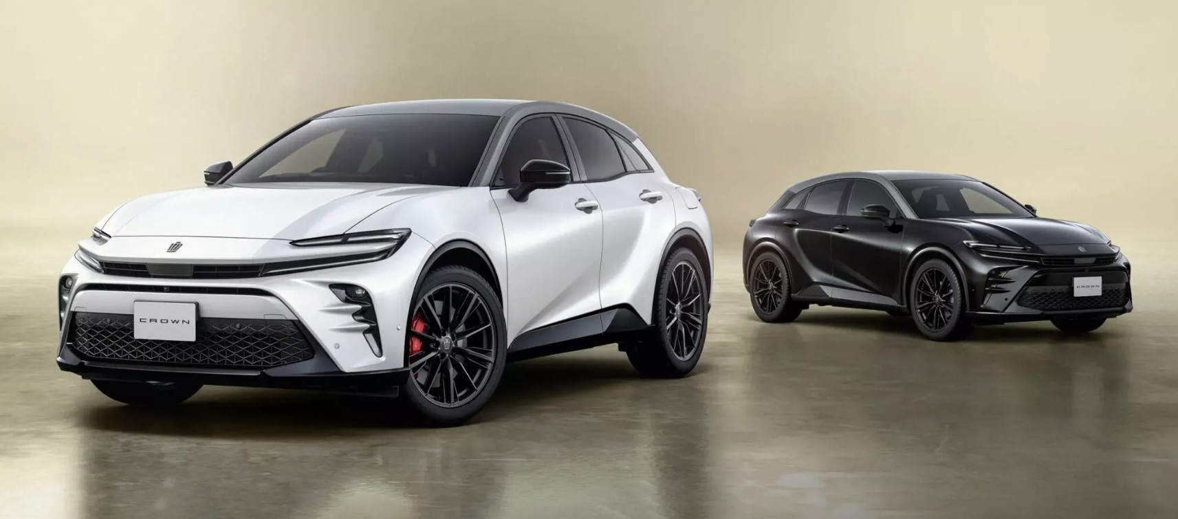 Toyota Crown Sport.JPG