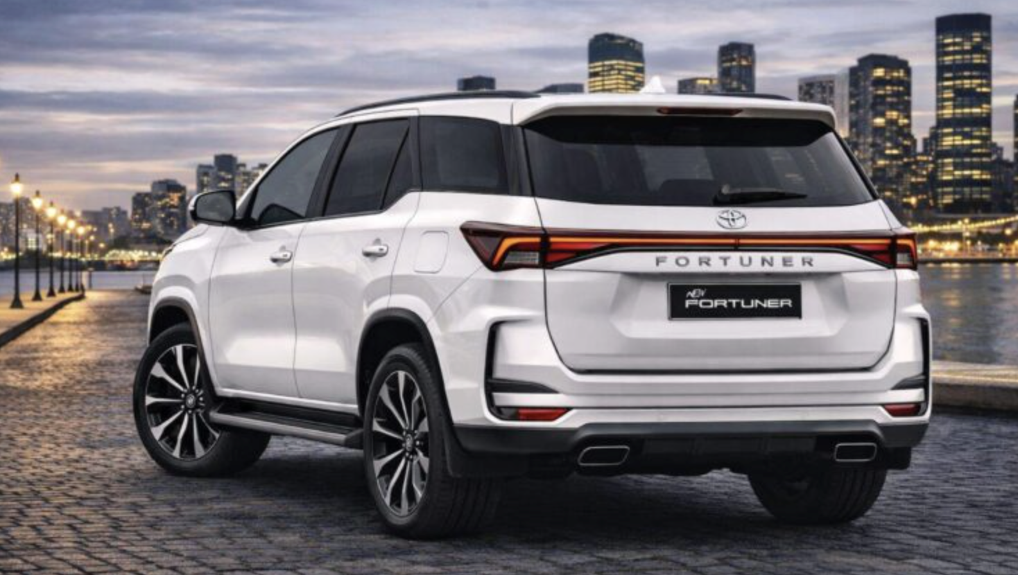 Toyota Fortuner hybrid  2026-05-16 lúc 10.07.41.png