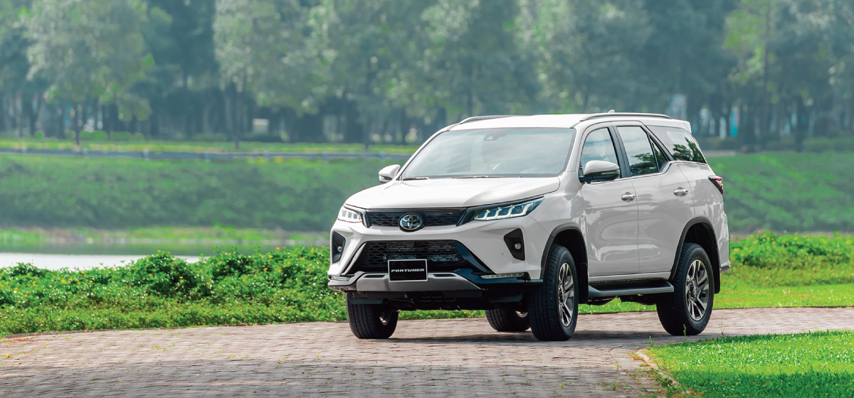 Toyota Fortuner_1.jpg