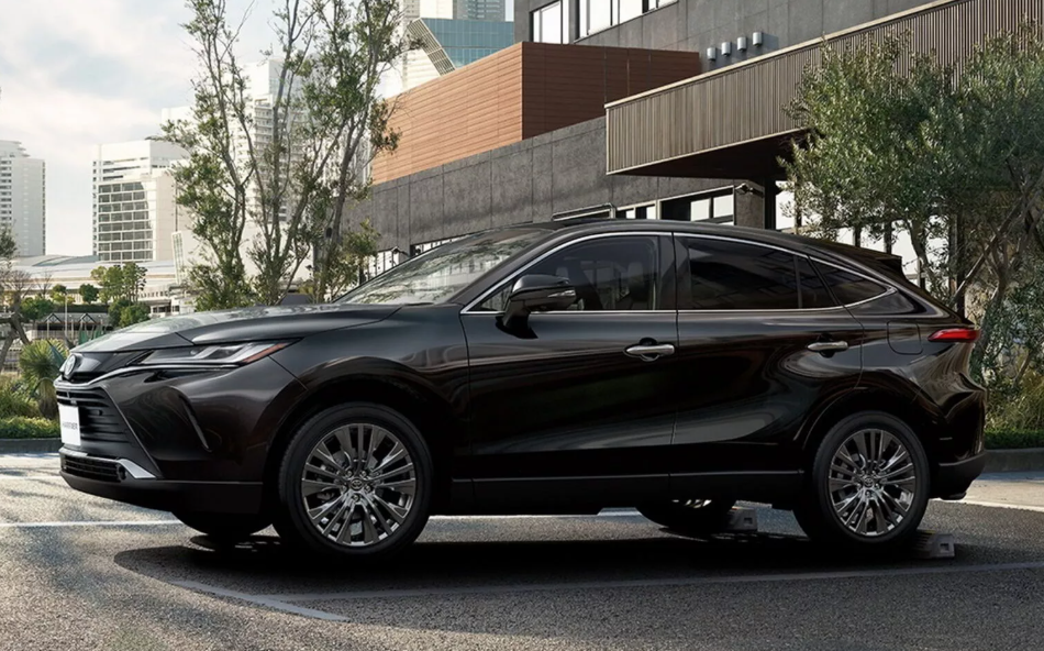 Toyota Harrier 2025 4.PNG