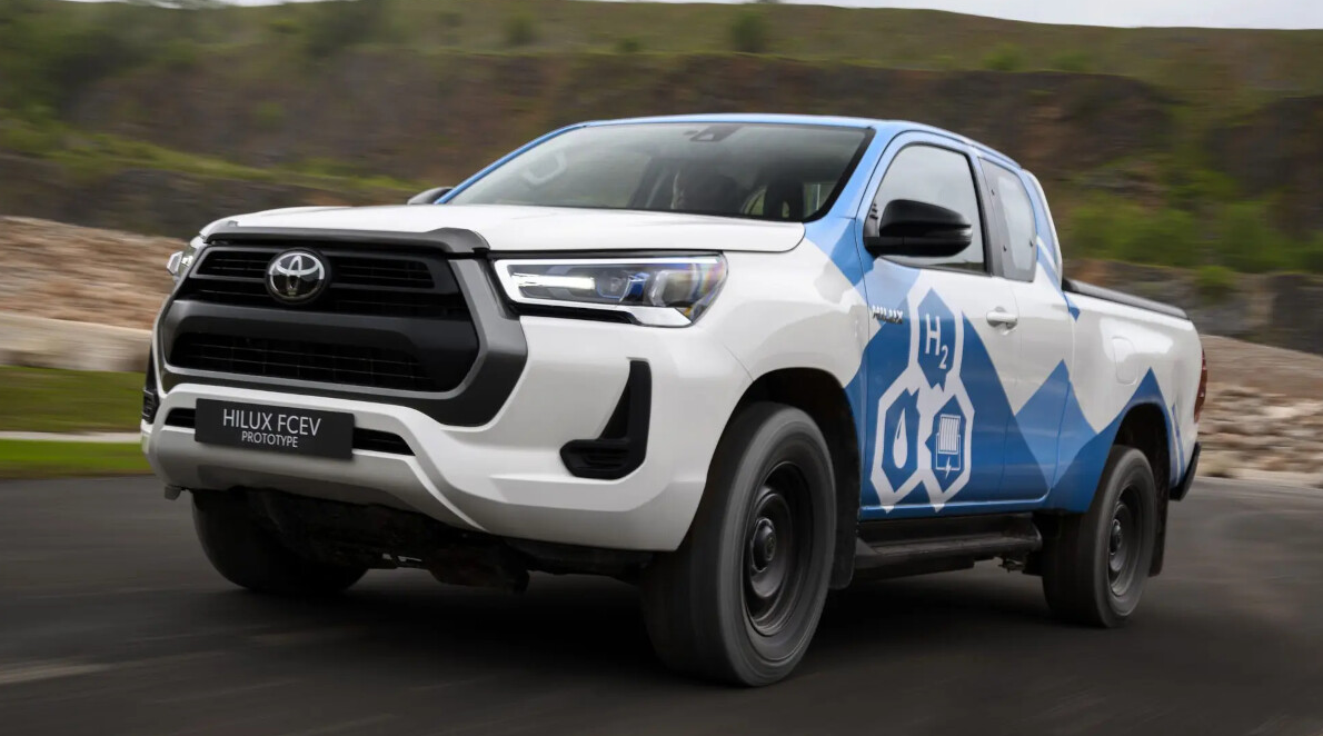 Toyota Hilux  (1).png