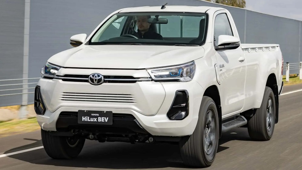 Toyota Hilux Electric.jpg