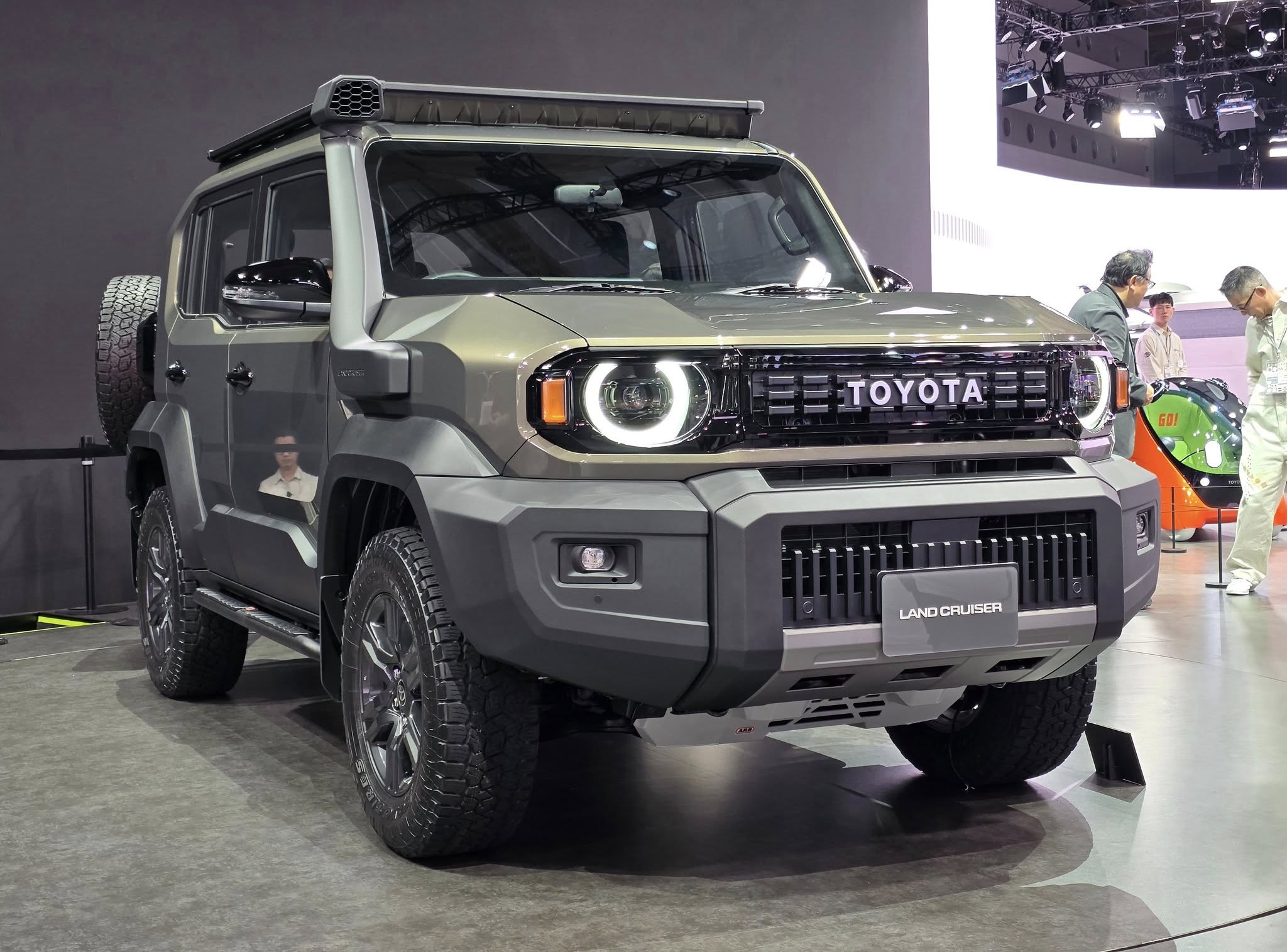Toyota Land Cruiser FJ.jpg