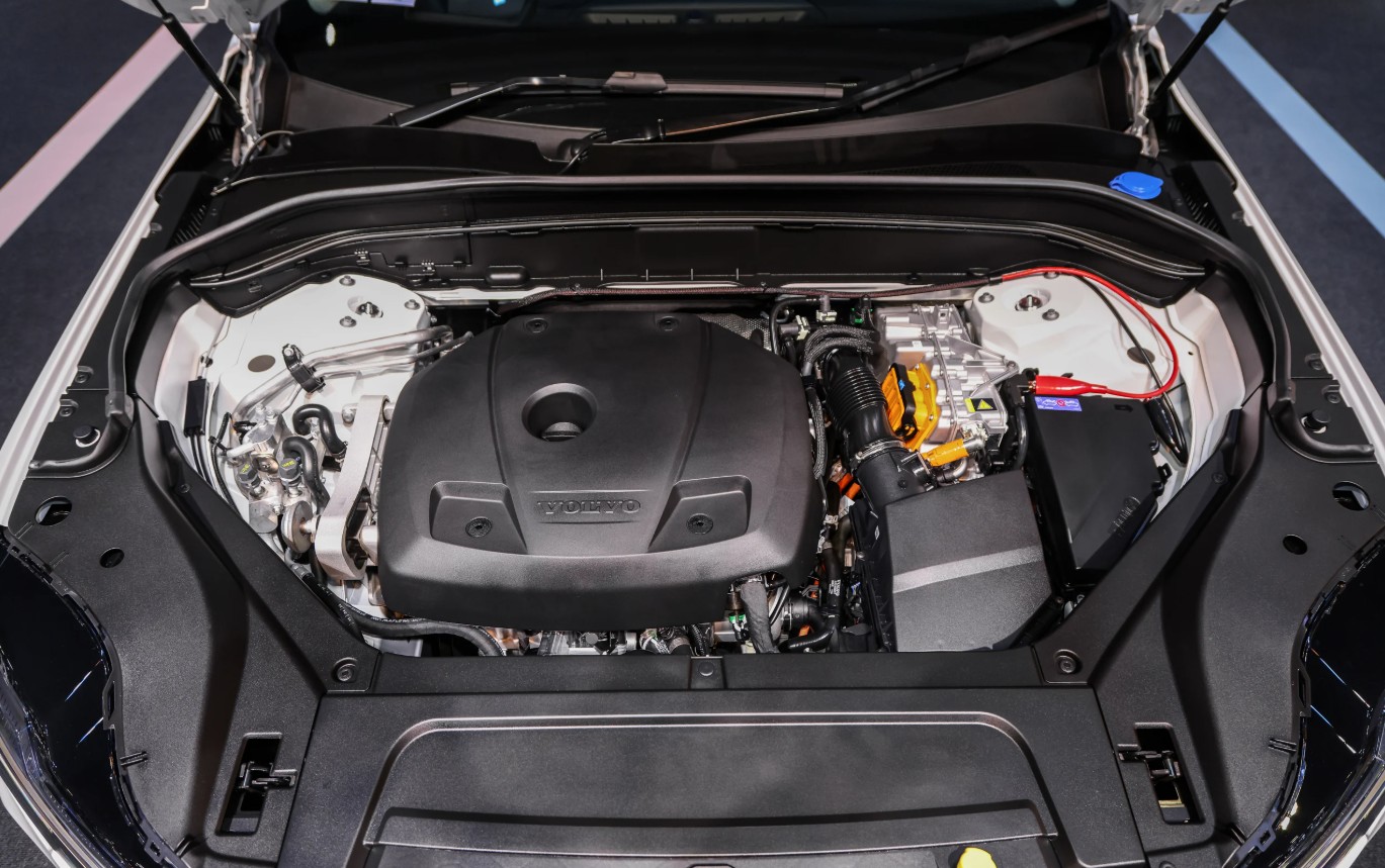 Volvo XC90 facelift 3.jpg