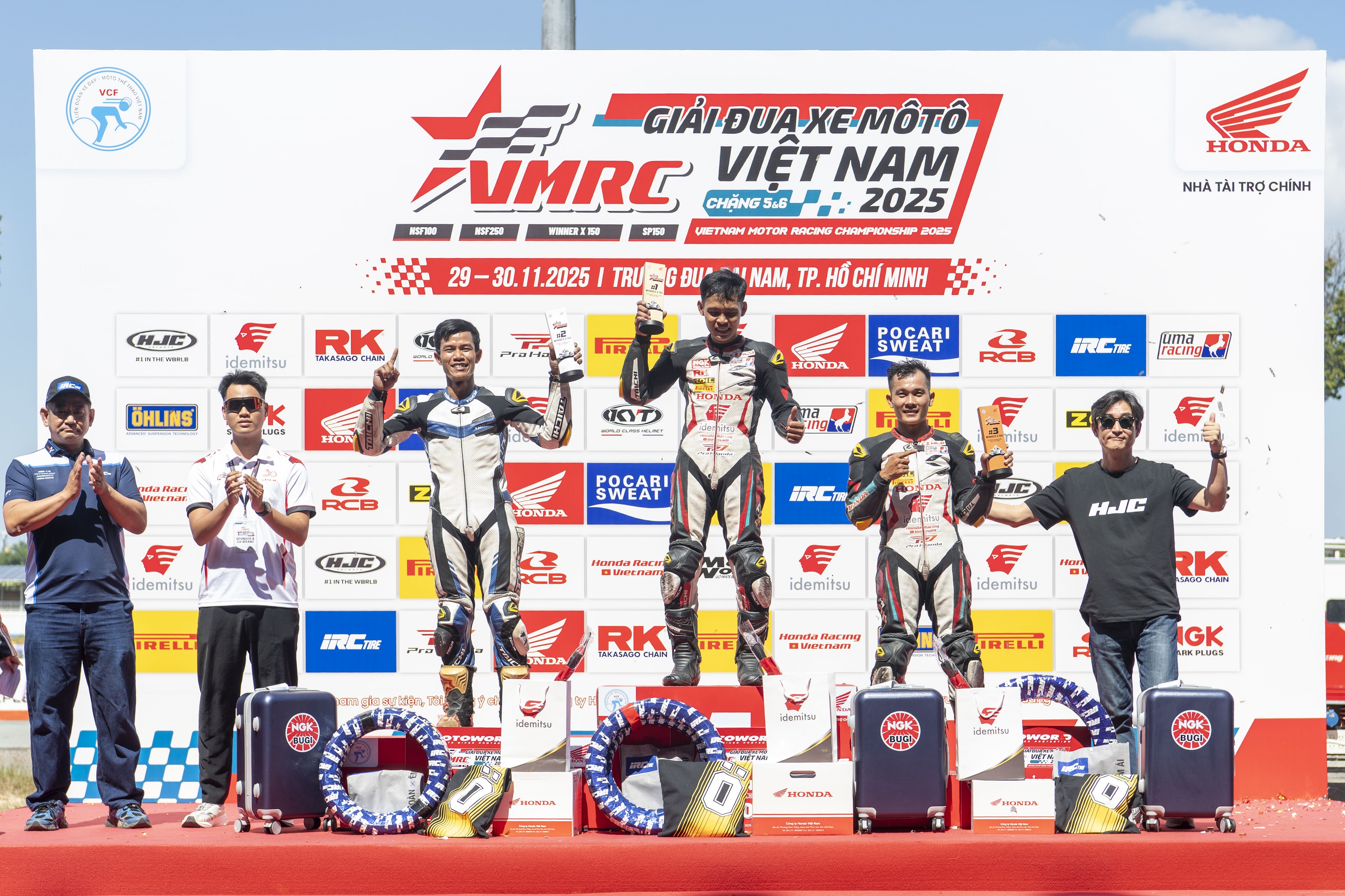 WinnerX_chung cuoc.JPG