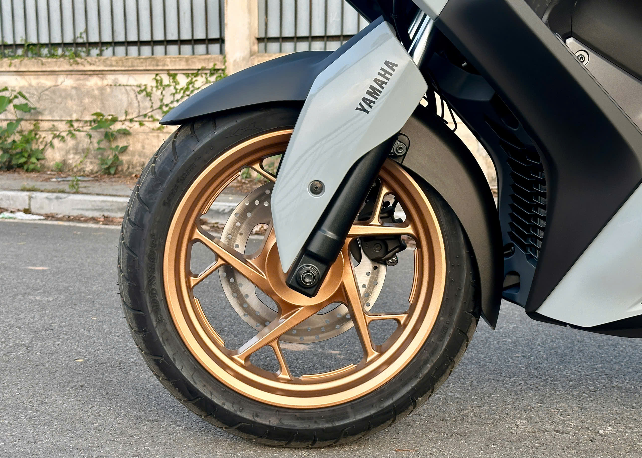 Yamaha XMAX 300  (7).jpg