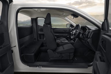 Mitsubishi TRITON 4.jpg