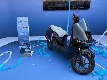 Honda UC35647517550_7f7e948106065dd1e1e3c5d9d1a11cef.jpg