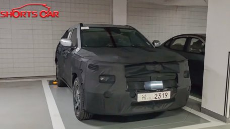 2027-hyundai-creta-mid-variant-spied-testing-2.jpg