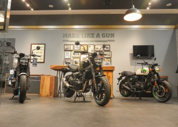 Royal Enfield  (1).JPG