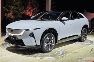 Mazda CX-6e 2027.jpg