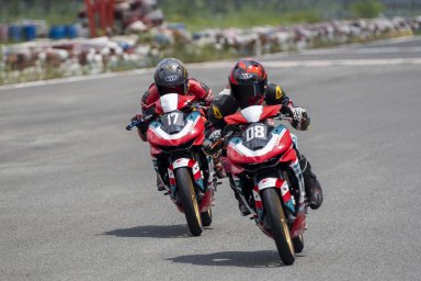 Winner R R4 (3).JPG