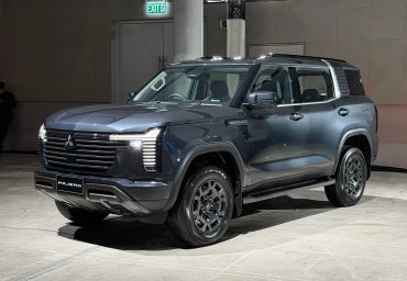 Mitsubishi Pajero -a1.jpg